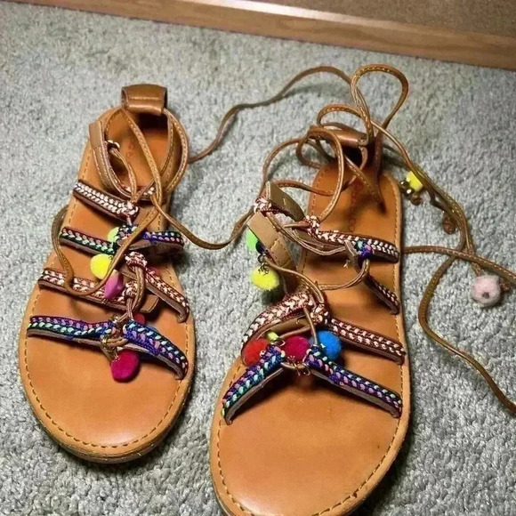 Big Buddha Pom Pom Lace-Up Beaded Gladiator Sandal Women Size 7 Flat Summer Shoe - Picture 2 of 4